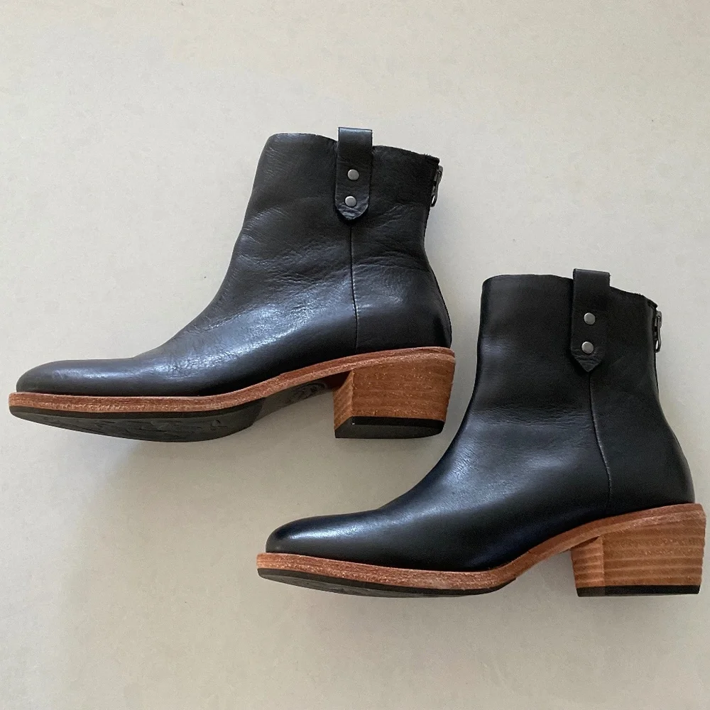 KORK-EASE Kayden Booties Black Leather Size 6 LIKE NEW